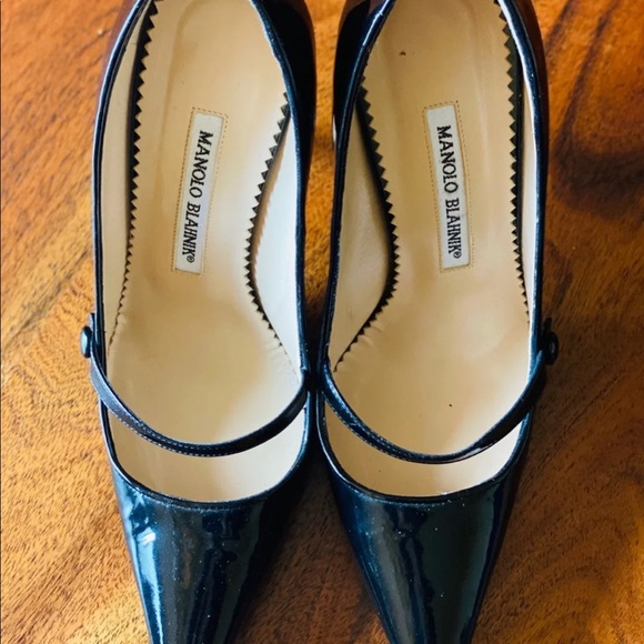 Manolo Blahnik fabulous black patent heels, 37.5 - Picture 3 of 10